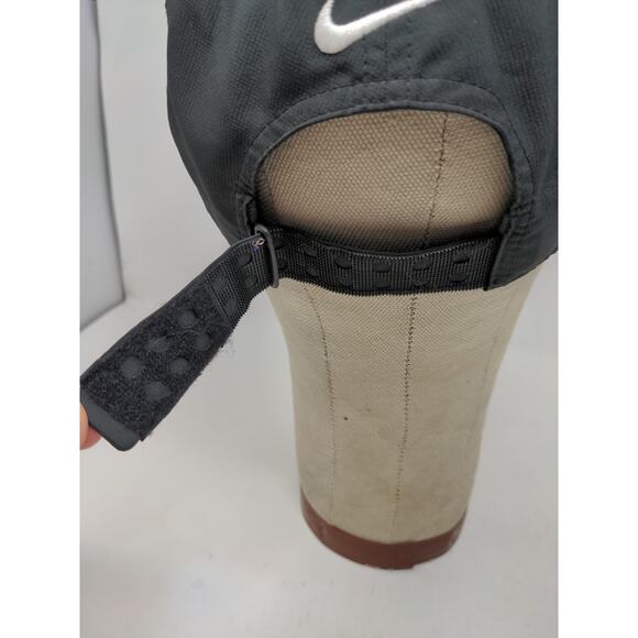 Nike Legacy91 Dri Fit Strapback Hat OSFM Black Embroidered Swoosh - Picture 9 of 13